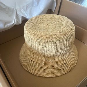 Lack of color bucket hat.